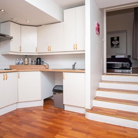 Old Town 2-Bathroom Apartment With Sauna Talin Exterior foto