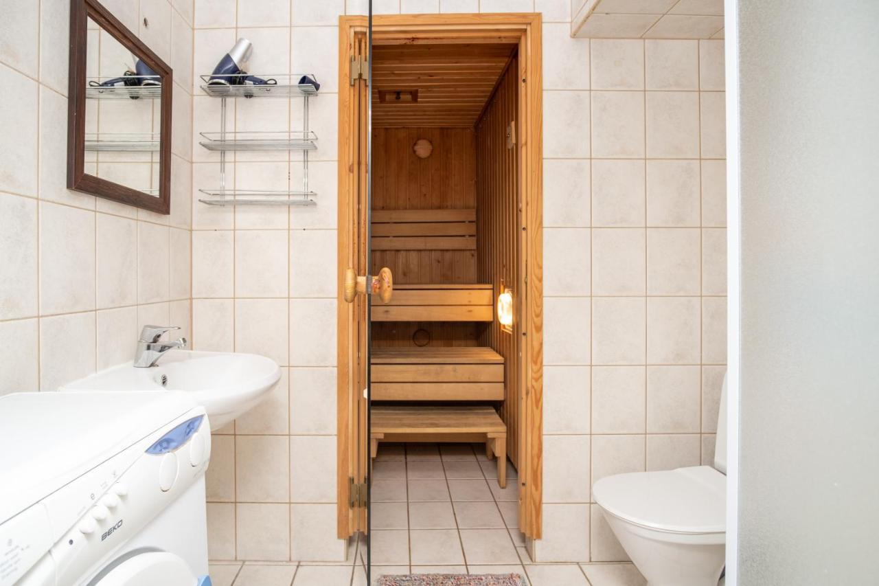 Old Town 2-Bathroom Apartment With Sauna Talin Exterior foto